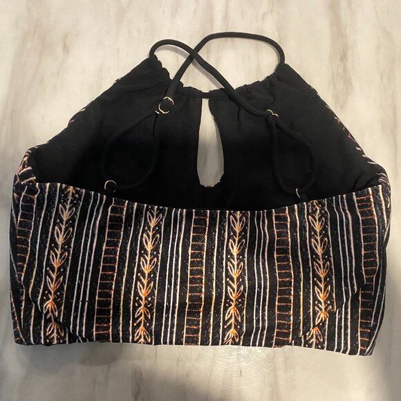 Zephyr Reversible Keyhole Top - Wolven - Picture 3 of 5